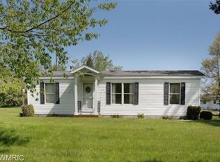 11082 Elizabeth Dr, Three Rivers, MI 49093