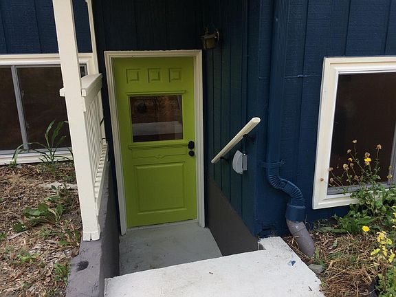 Welcome! The entrance.