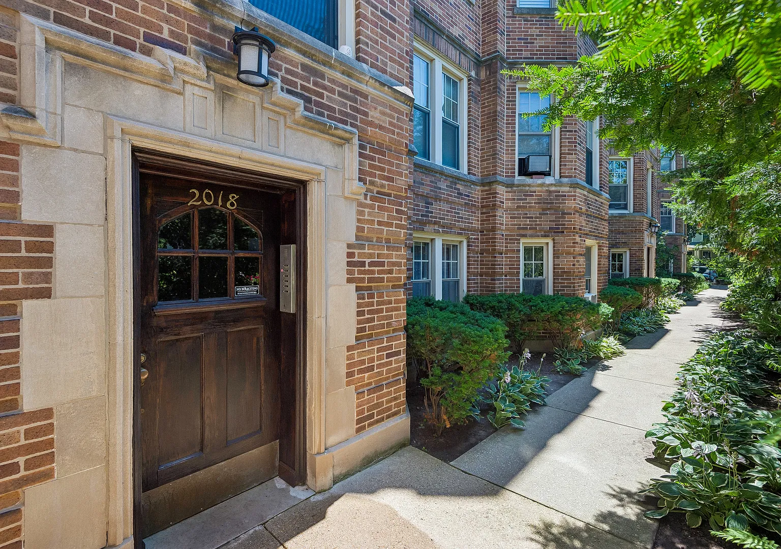 1 bed, $1,675 — Photo 2