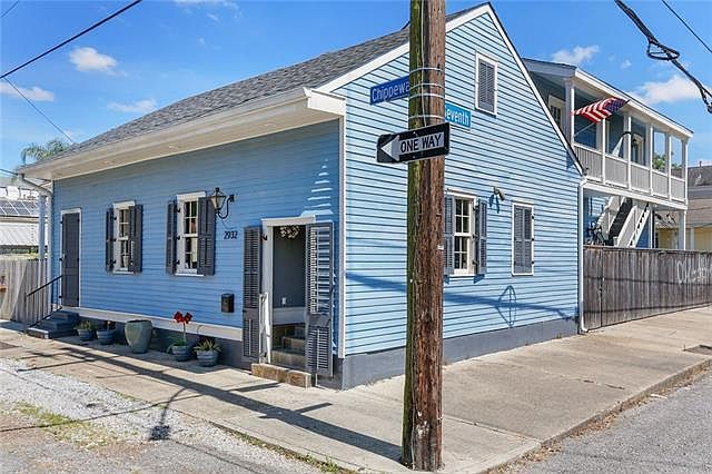 1st image of 2932 Chippewa Street