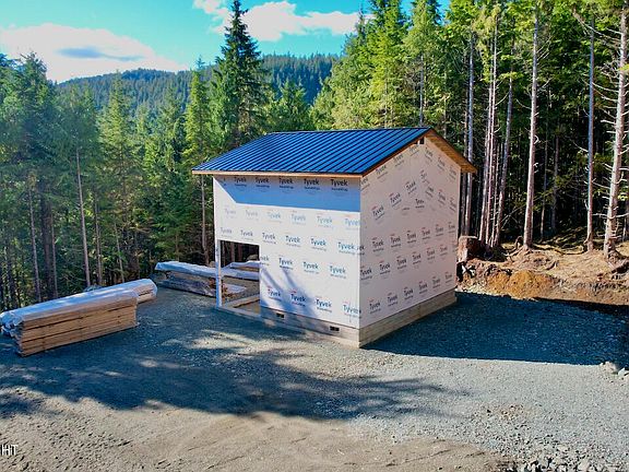 3rd image of 26B Alder Rd