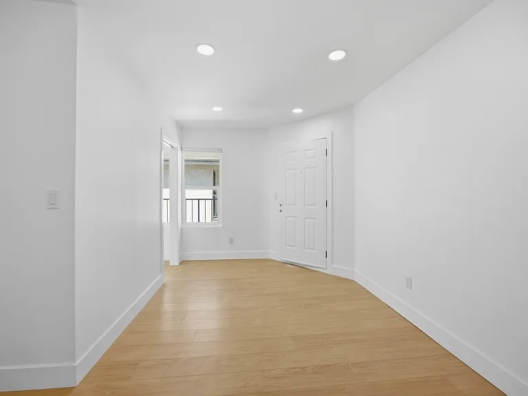 1040 W 165th Pl #3 — Photo 13