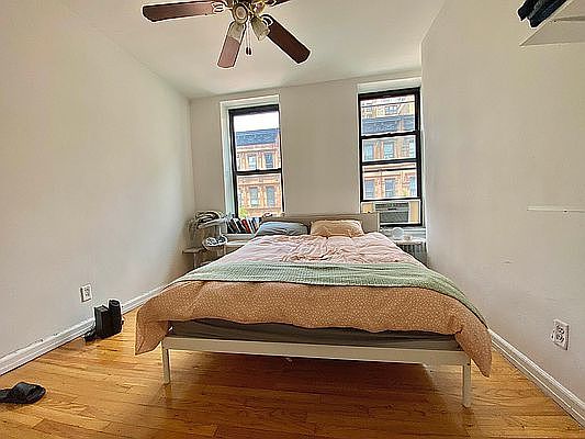 5th image of 70 W 71st St APT 4F