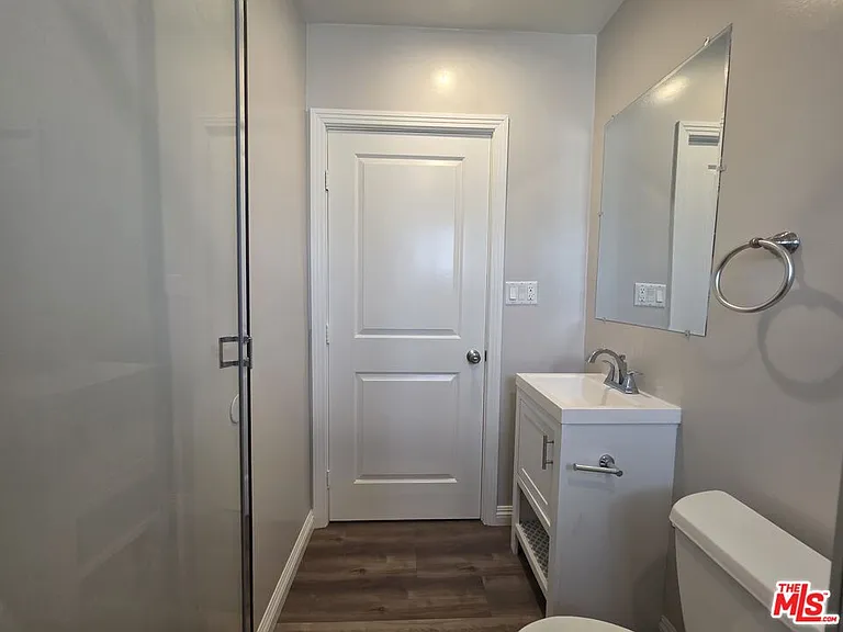 2012 S Holt Ave #2014 — Photo 43
