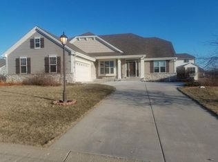 6021 Trefoil Crk, Racine, WI 53406