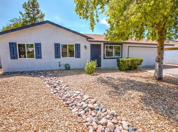 3rd image of 518 N Tercera Ave