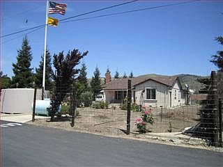 3rd image of 38 Nichols Ave