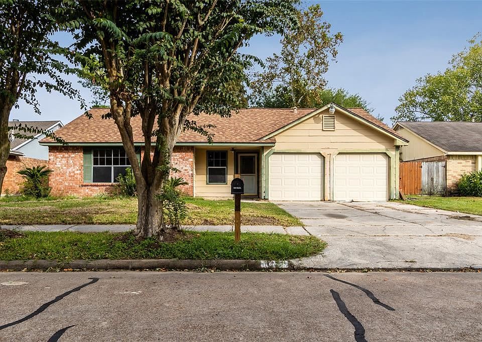 1st image of 10123 Park Ln