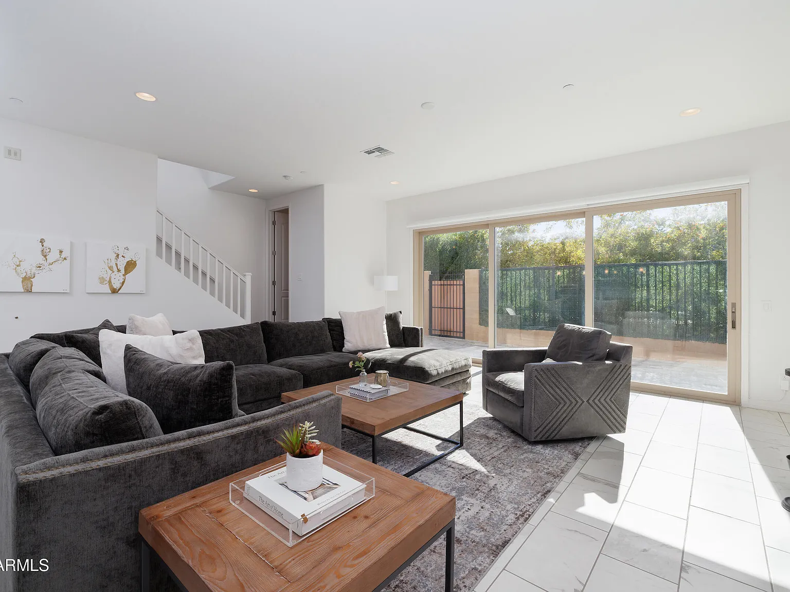 3 bed, 2.5 bath, 2378 sqft, $4,500 — Photo 4