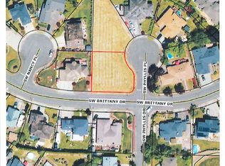 SW Brittany Dr #16, Gresham, OR 97080