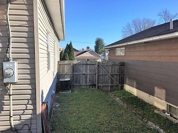 3rd image of 805 Bonser Ave