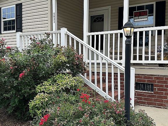 4th image of 4631 Lake Front Dr