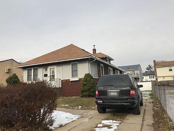 3rd image of 1063 Cornwell Ave