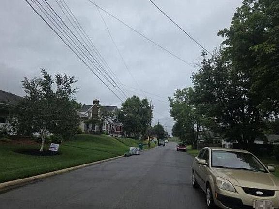 5th image of 848 Chestnut St