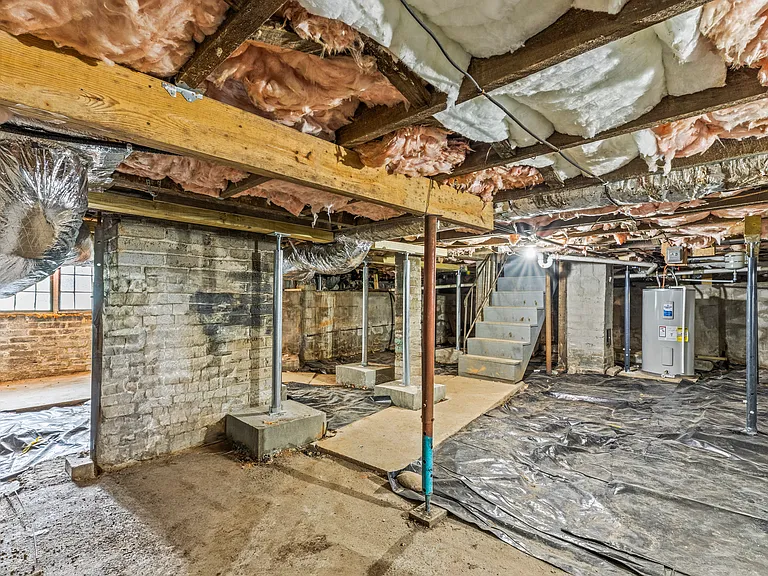 6005 Medlin Heights Rd — Photo 34