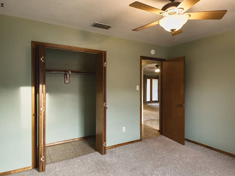 3509 Linkwood Ln — Photo 8