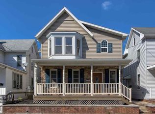 256 Locust St, Hanover, PA 17331