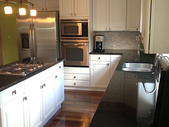 5th image of 21610 Manchester Ct