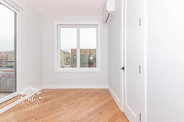 Rented by MySpaceNYC