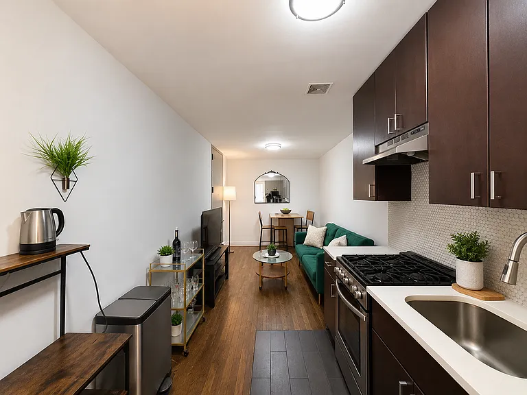 838 Jefferson Ave #3R — Photo 7