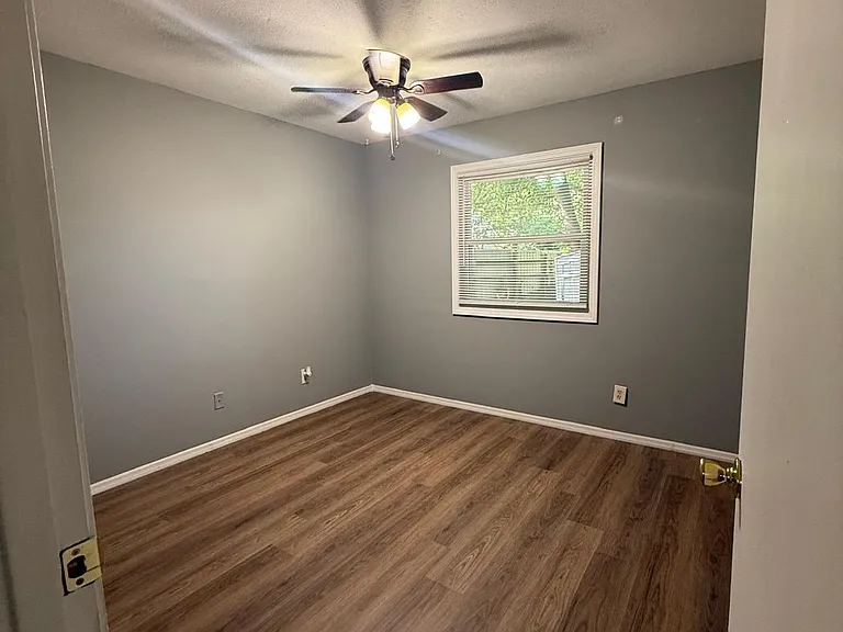 1220 Afterglow Ct — Photo 2