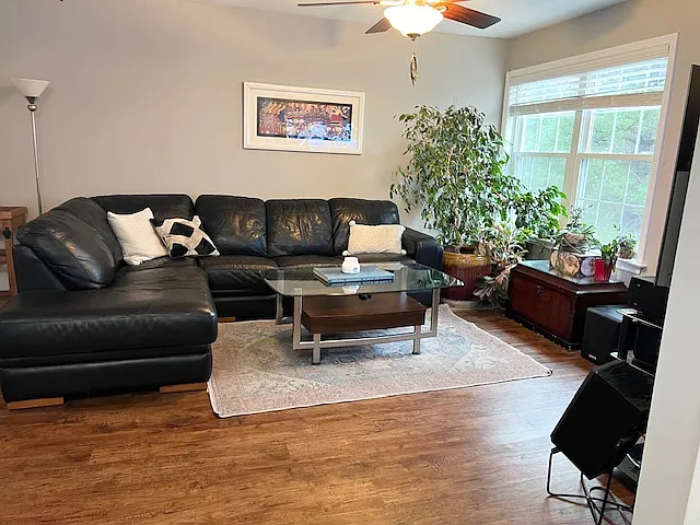 1 bed, 862 sqft, $1,950 — Photo 2