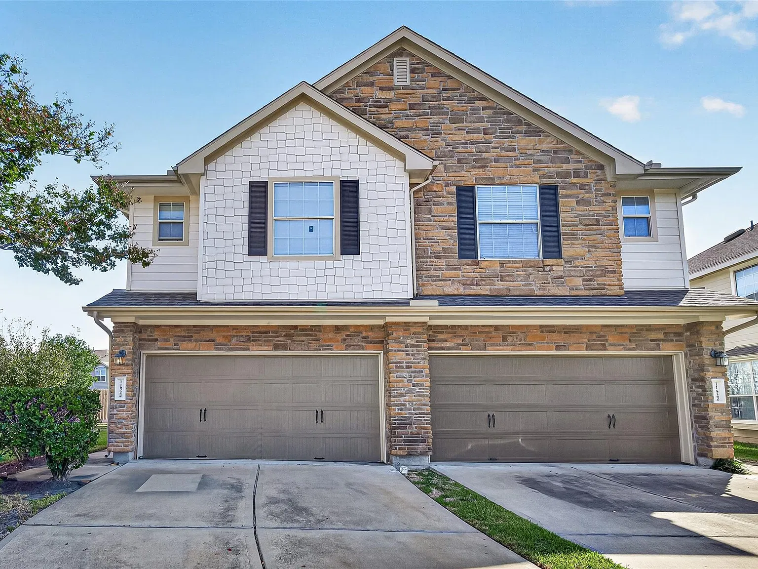 3 bed, 2.5 bath, 1650 sqft, $1,850 — Photo 2