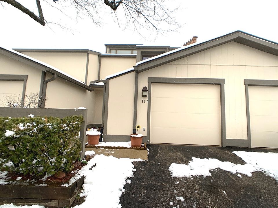 1st image of 117 New Castle Ct #117
