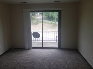 1811 Treetop Dr APT 8B, Erie, PA 16509