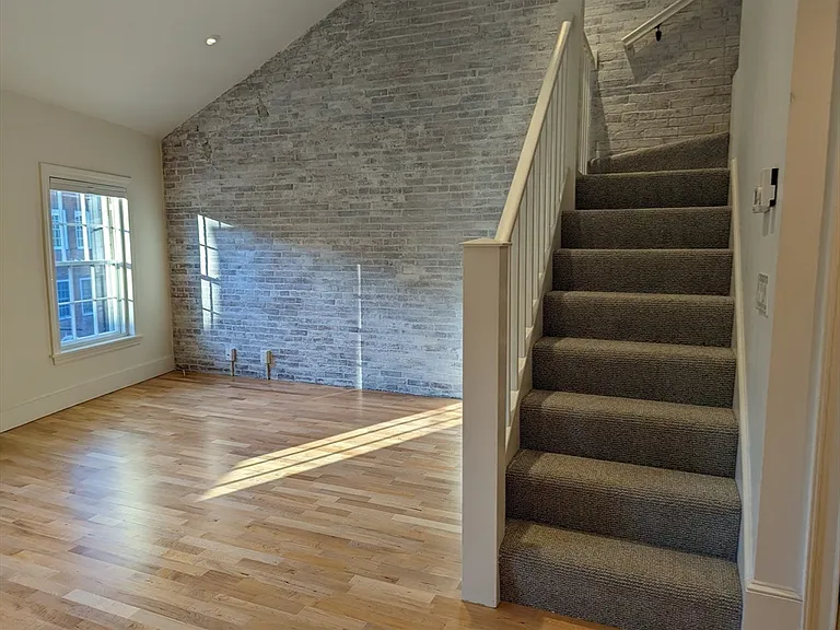 29 State St #3 — Photo 10