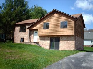 553 Dogwood Rd, Tazewell, VA 24651