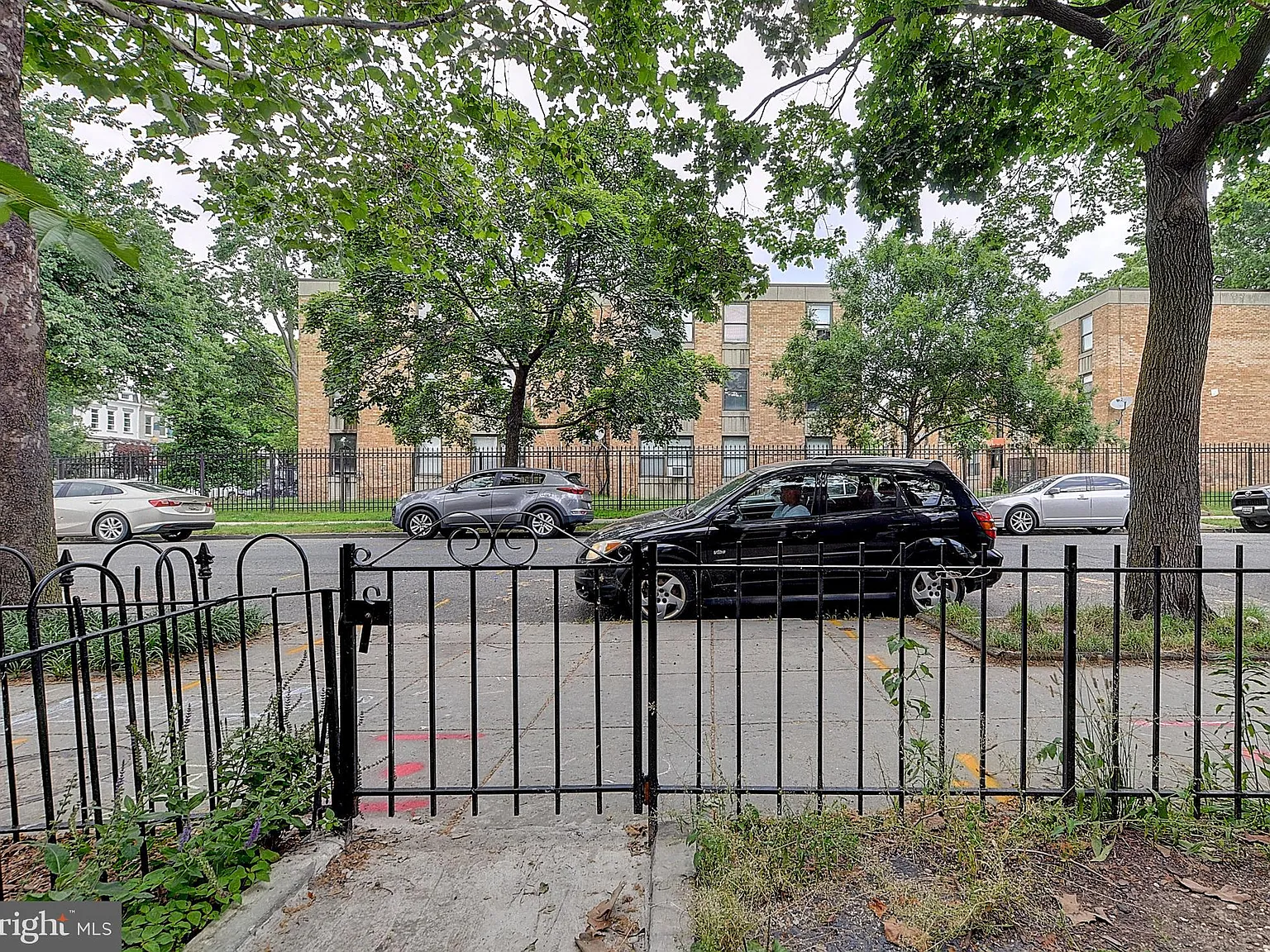 Studio, 1.0 bath, 411 sqft, $1,450 — Photo 3