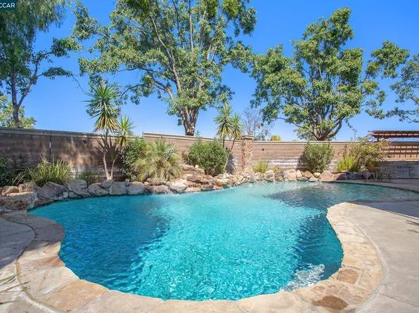 130 Echo Pl, Discovery Bay, CA 94505