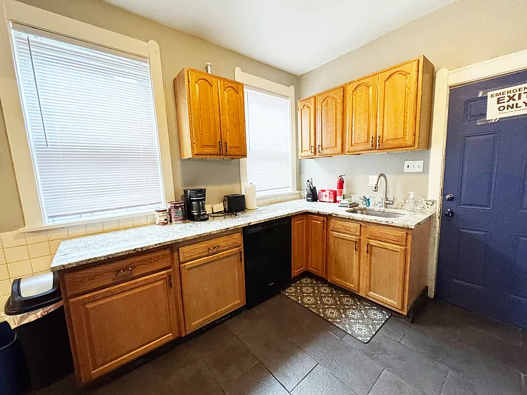 6941 Thomas Blvd #2 — Photo 7