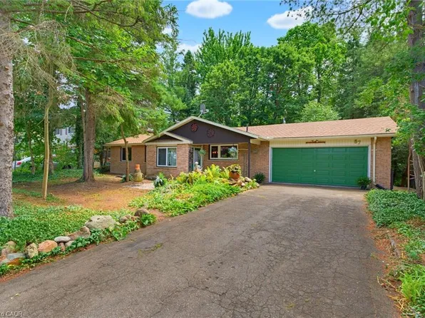 67 Water St, North Dumfries, ON N0B 1E0