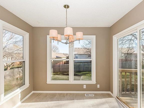 5th image of 5817 Marion Ave