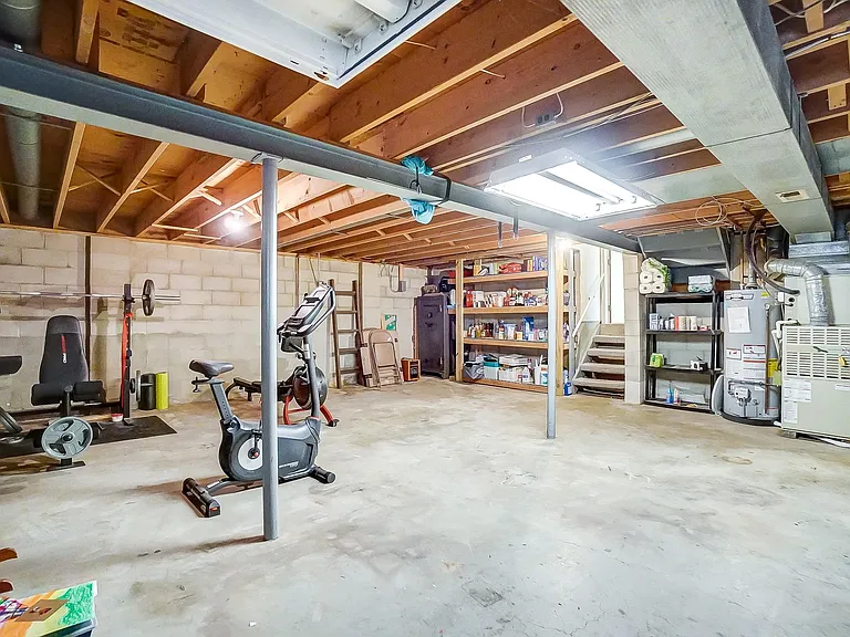 4216 Silver Oak St — Photo 26