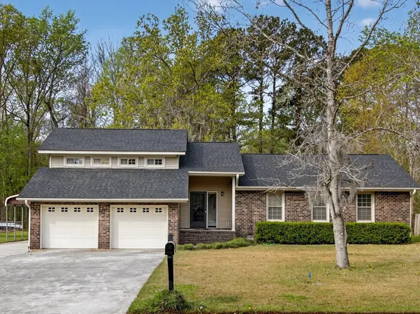 106 Travelers Rest Blvd, Summerville, SC 29485