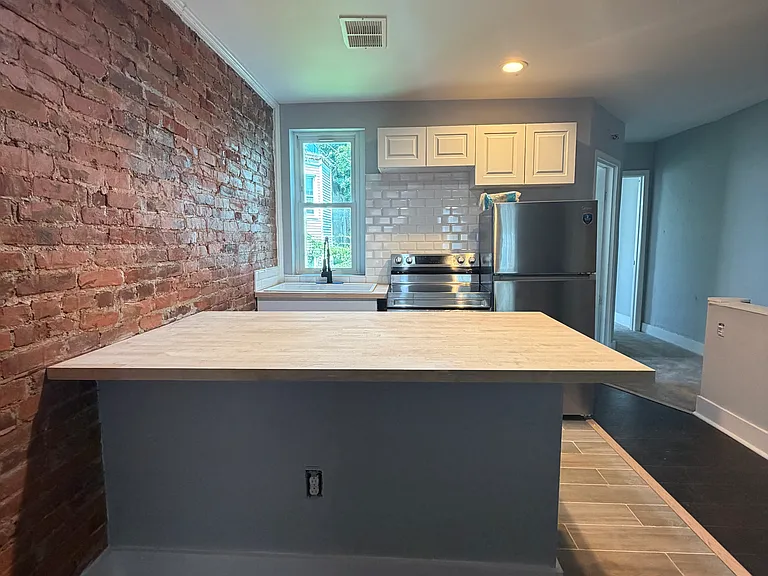 5707 Boyer St #2 — Photo 1