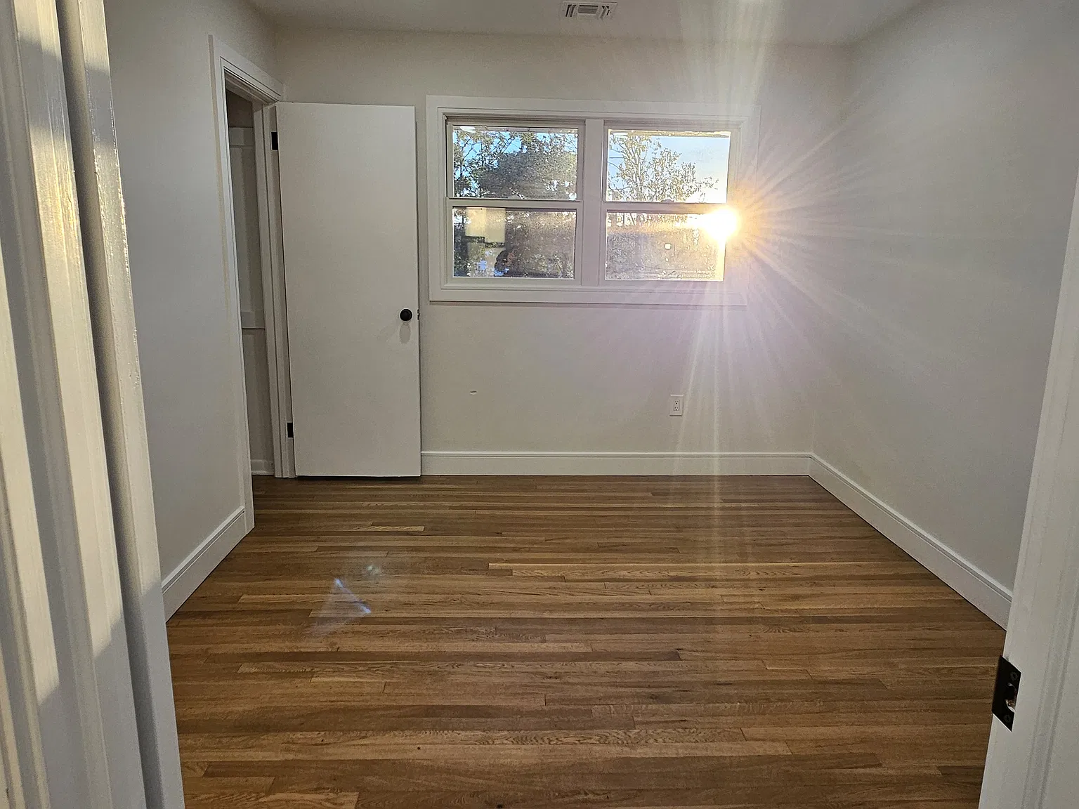 3 bed, $3,000 — Photo 2