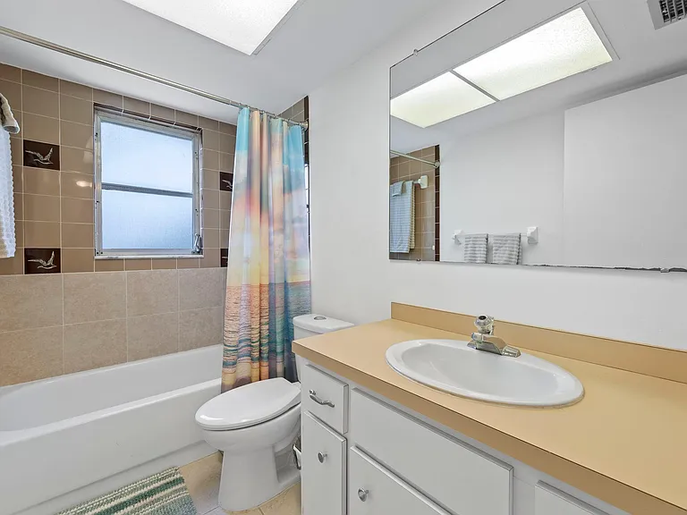 1265 SE 8th St #1 — Photo 18
