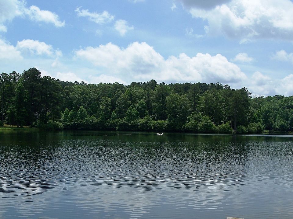 2nd image of 222 Timber Ln