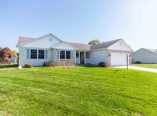 58044 Heritage Pointe Dr, South Bend, IN 46619