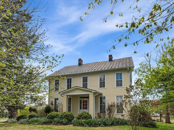 36625 Shoemaker School Rd, Purcellville, VA 20132