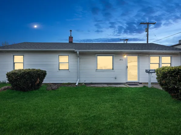 3716 Sandusky St, Hobart, IN 46342