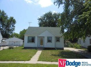 1383 E 2nd St, Fremont, NE 68025