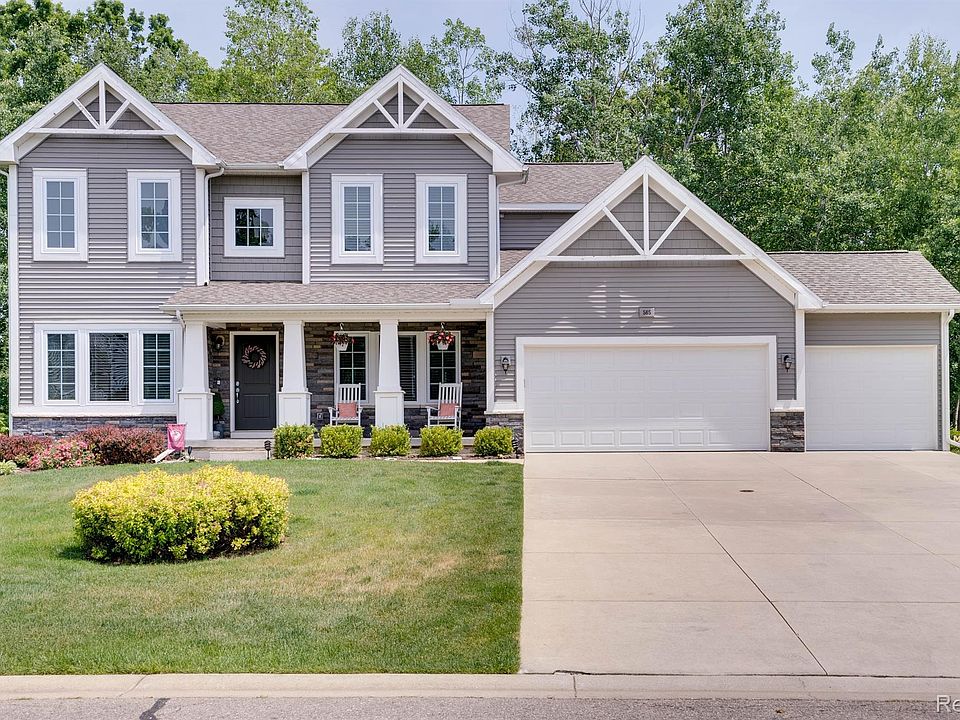 1st image of 565 Chrystal Downs Ct