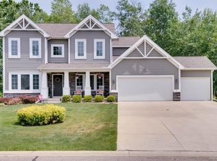 565 Chrystal Downs Ct, Brighton, MI
