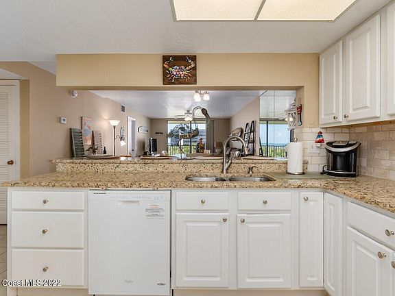5th image of 1830 N Atlantic Ave #402