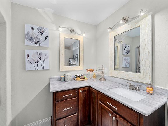 2nd image of 9610 Highmeadow Dr